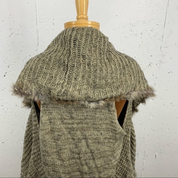Alberto Makali Size Medium Alpaca Wool Knit Blend Rabbit Fur Trim Vest Cardigan - Picture 11 of 15